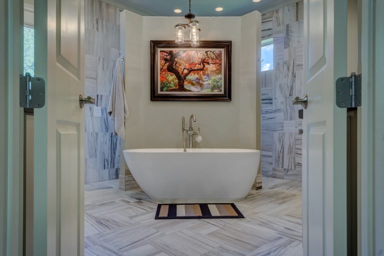 bathroom, tub, bathtub-1597027.jpg